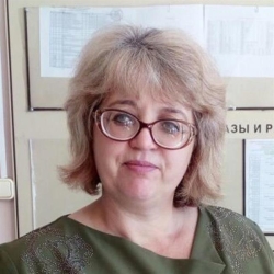 Репетитор по химии Швемлер Лидия Иосифовна - фотография