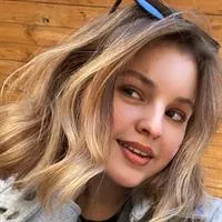 Фотография репетитора Букарева Арина Романовна