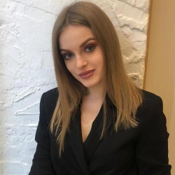 Фотография репетитора Бражникова Эллина Михайловна