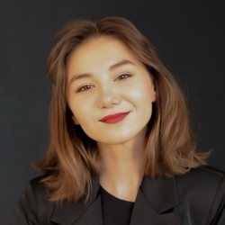 Фотография репетитора Мастерских Регина Ришатовна