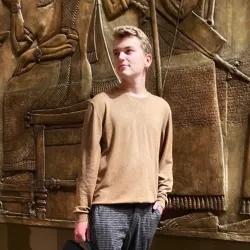 Фотография репетитора Николаев Артём Дмитриевич