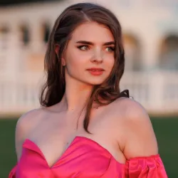 Фотография репетитора Романова Анастасия Витальевна