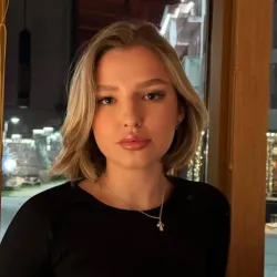 Фотография репетитора Молчанова Алина Андреевна