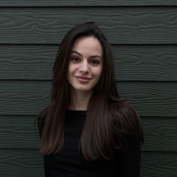 Фотография репетитора Тарасенко Арина Андреевна