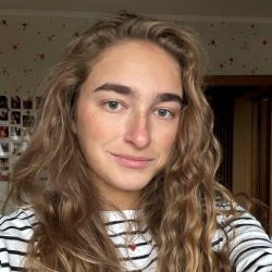 Фотография репетитора Кренева Вероника Александровна