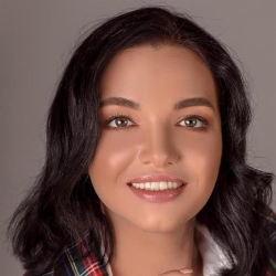 Фотография репетитора Кирсанова Виктория Александровна