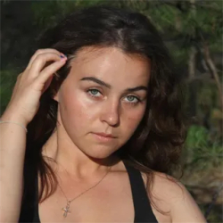 Фотография репетитора Иванова Алина Константиновна