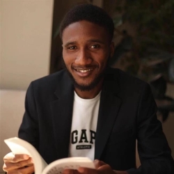 Фотография репетитора Чикомбе Эммануэль Тонгаи