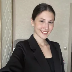 Фотография репетитора Сержан Элина Евгеньевна