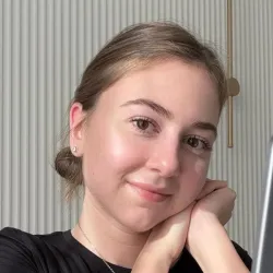 Фотография репетитора Савинкова Амина Георгиевна