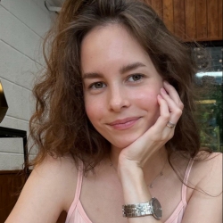 Фотография репетитора Гобарова Анна Александровна