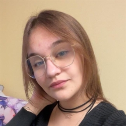 Фотография репетитора Комшилова Анна Александровна