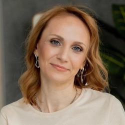 Фотография репетитора Андрющенко Елена Александровна