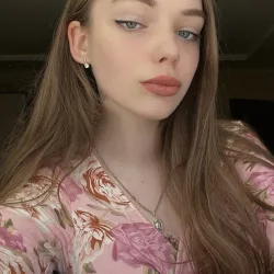 Фотография репетитора Гурьянова Евгения Игоревна