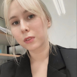 Фотография репетитора Захарова Юлия Витальевна