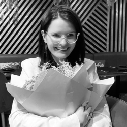 Фотография репетитора Поленова Алина Андреевна