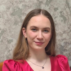 Фотография репетитора Никонова Ирина Андреевна