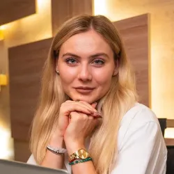 Фотография репетитора Муслимова Ангелина Максовна