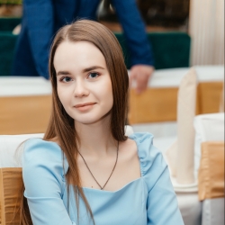 Фотография репетитора Торопова Алина Романовна