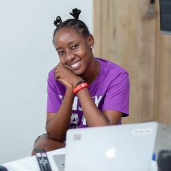 Фотография репетитора Ньйонжэ Маррианэр Айэра 