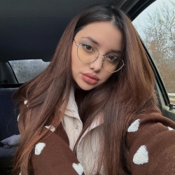 Фотография репетитора Мирзабекова Лаура Руслановна