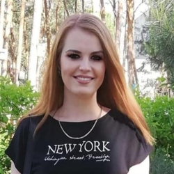 Фотография репетитора Хомякова Юлия Евгеньевна