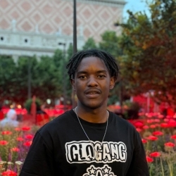 Фотография репетитора Маджони Виктор Джонс