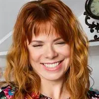 Фотография репетитора Комарова Александра Андреевна