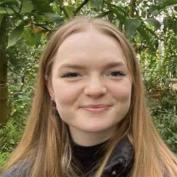 Фотография репетитора Холл Лора Харриет 