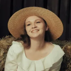 Фотография репетитора Татаринцева Мари Викторовна