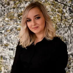 Фотография репетитора Савельева Кристина Юрьевна