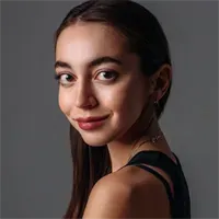 Фотография репетитора Бирюкова Кристина Валерьевна