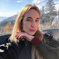 Фотография репетитора Рязанова Екатерина Андреевна