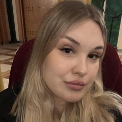 Фотография репетитора Долгова Полина Олеговна