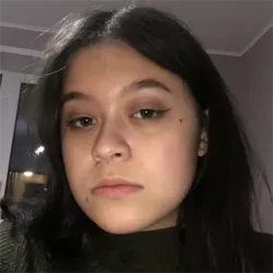 Фотография репетитора Девяткова Полина Артемовна