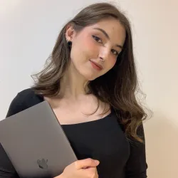 Фотография репетитора Хурамшина Камила Ильдаровна