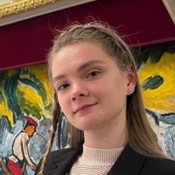 Фотография репетитора Сутормина Владислава Владимировна