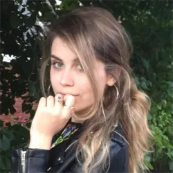 Фотография репетитора Давидова Валерия Рафиковна