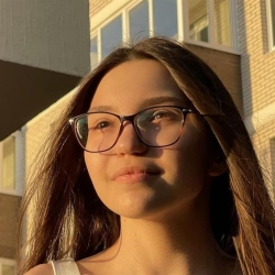 Фотография репетитора Петросова Ирина Михайловна