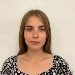 Фотография репетитора Бутырская Алёна Александровна