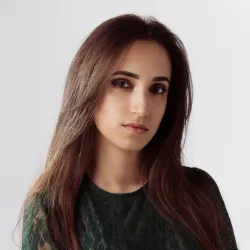 Фотография репетитора Тонян Нунуфар Романовна