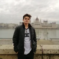 Фотография репетитора Кутлакаев Руслан Сергеевич