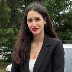 Фотография репетитора Зюльфигарова Валерия Андреевна