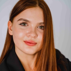 Фотография репетитора Постникова Анастасия Сергеевна