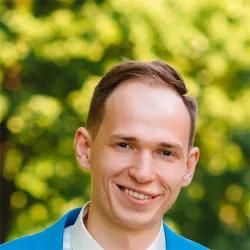 Фотография репетитора Ануров Максим Сергеевич