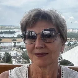 Фотография репетитора Осса Елена Владимировна