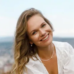 Фотография репетитора Гвоздева Любовь Сергеевна