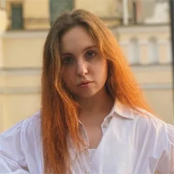 Фотография репетитора Фролова Эмилия Олеговна