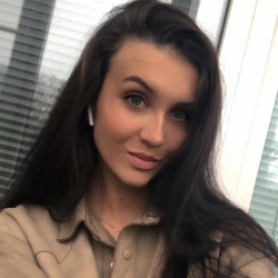 Фотография репетитора Каткова Кристина Алексеевна