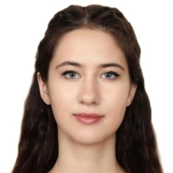 Фотография репетитора Белова Алиса Леонидовна